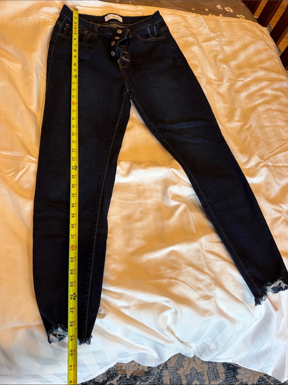KanCan Black Skinny Jeans with Frayed Hem